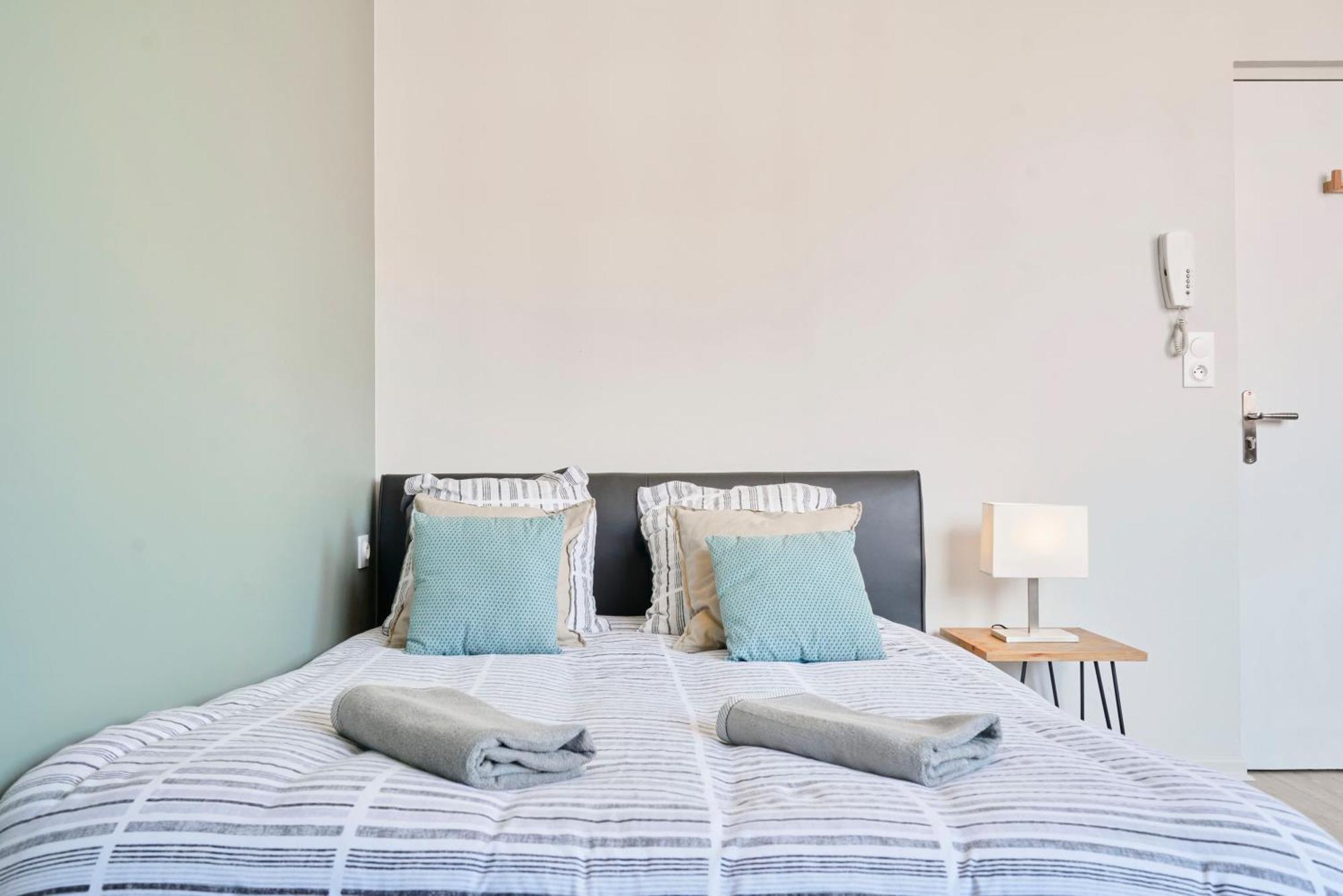 Locationstourcoing - Le Croise Appartement Buitenkant foto